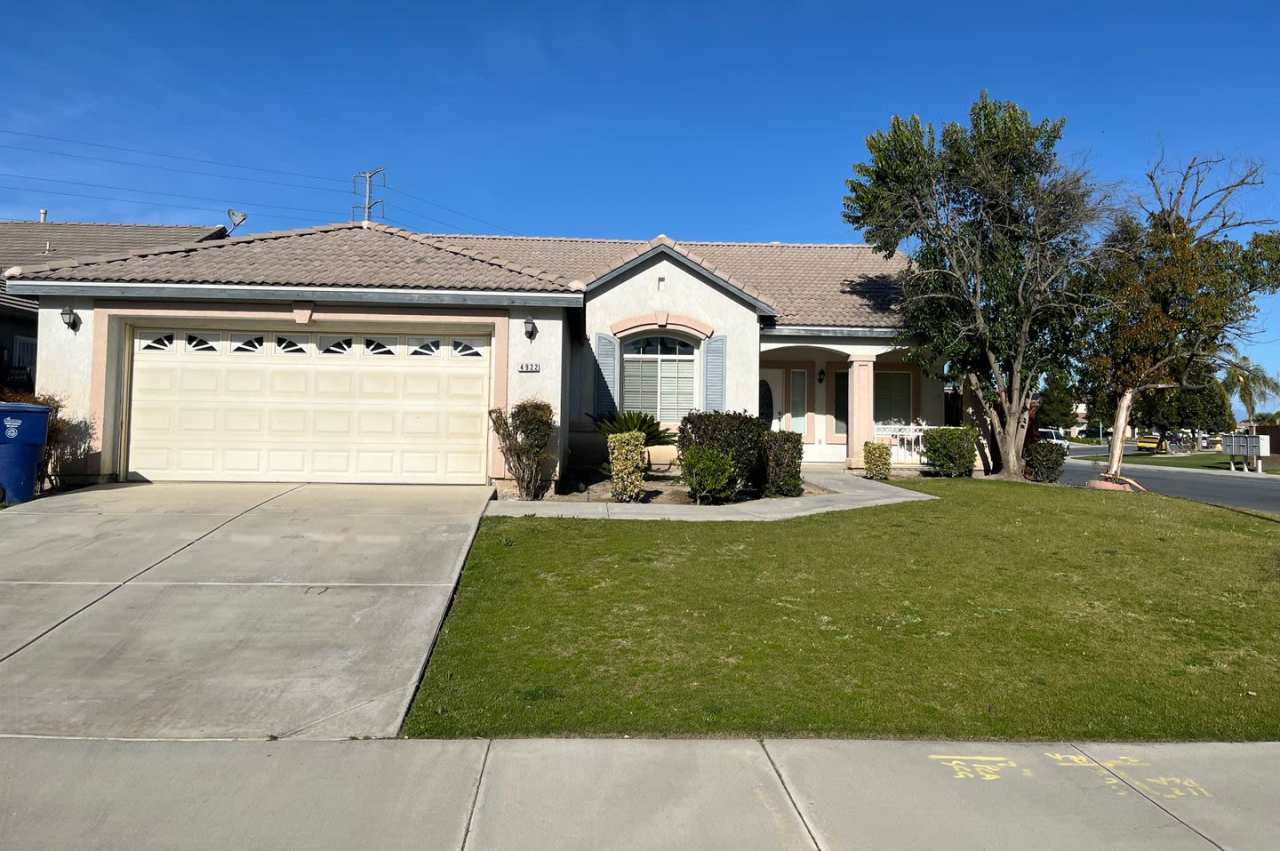 SW home with a pool!