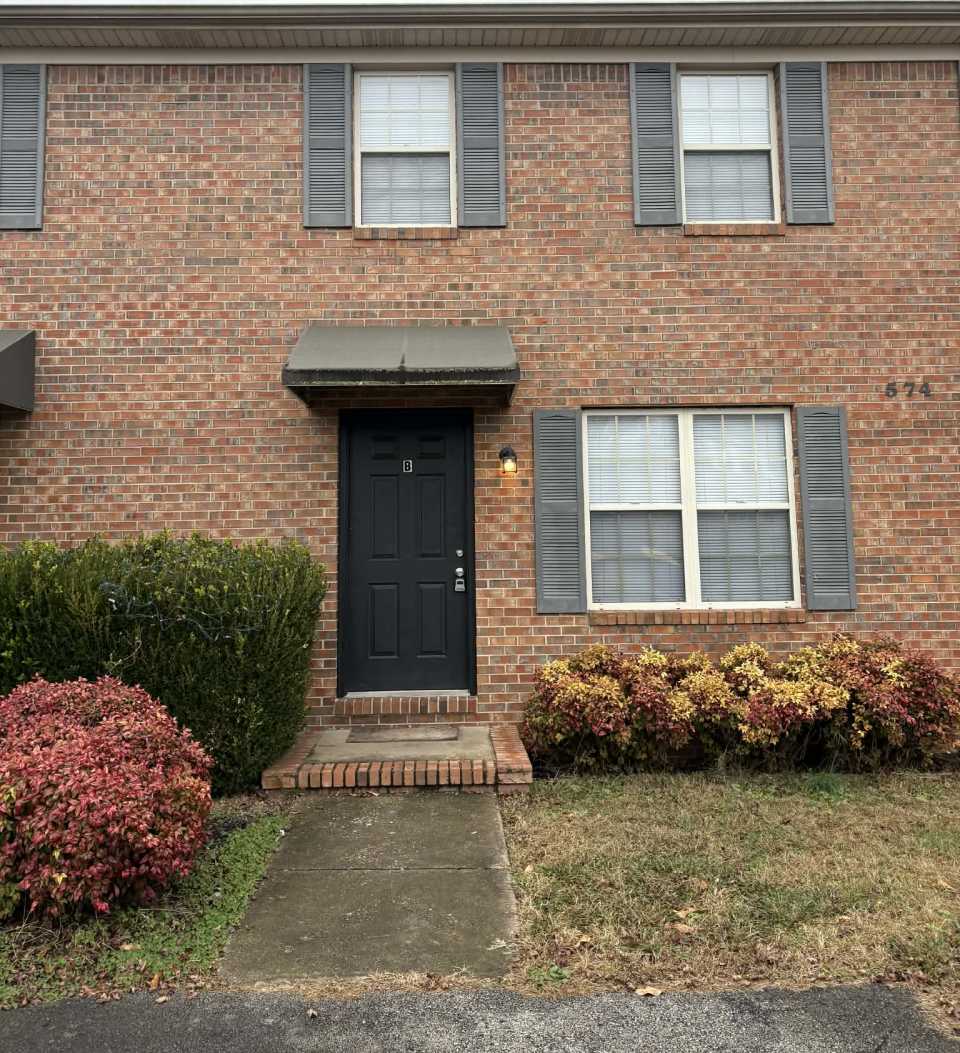 574 Lost Circle, Unit B