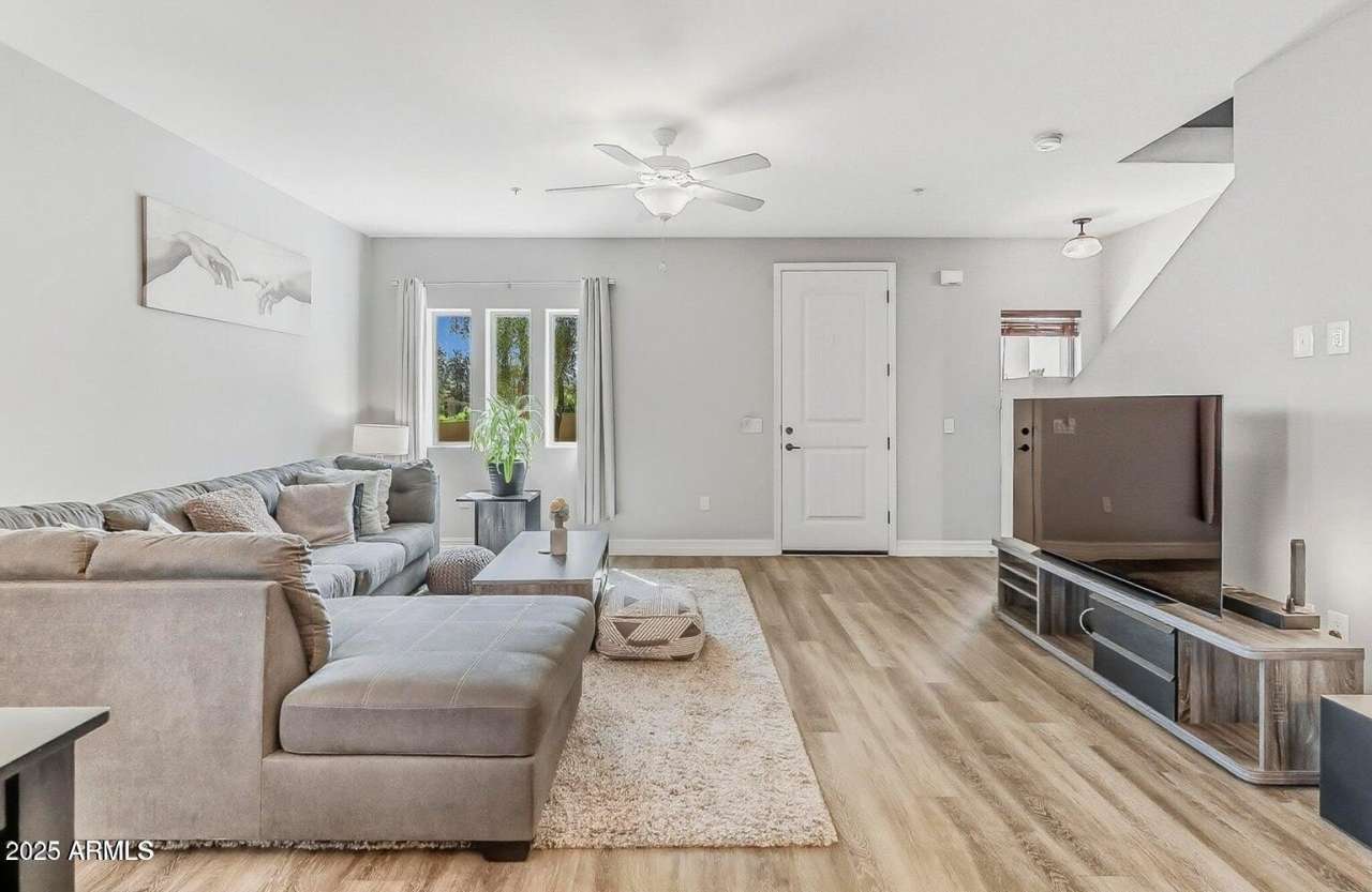 2821 S SKYLINE Drive unit: 141