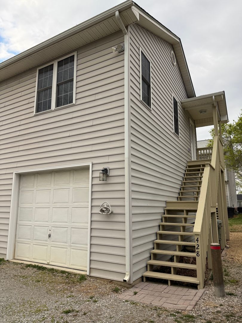 3 BR 2 BA Salem Apartment