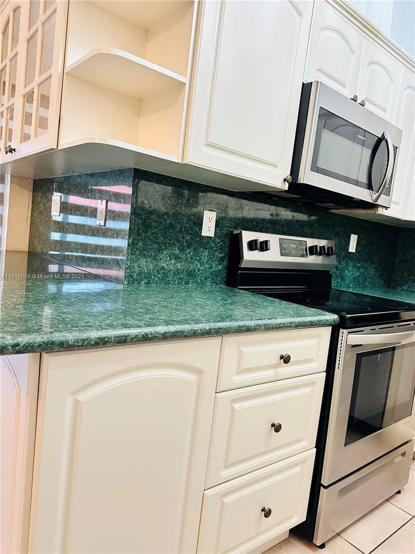 1101 NW 134th Place, Miami, FL 33182