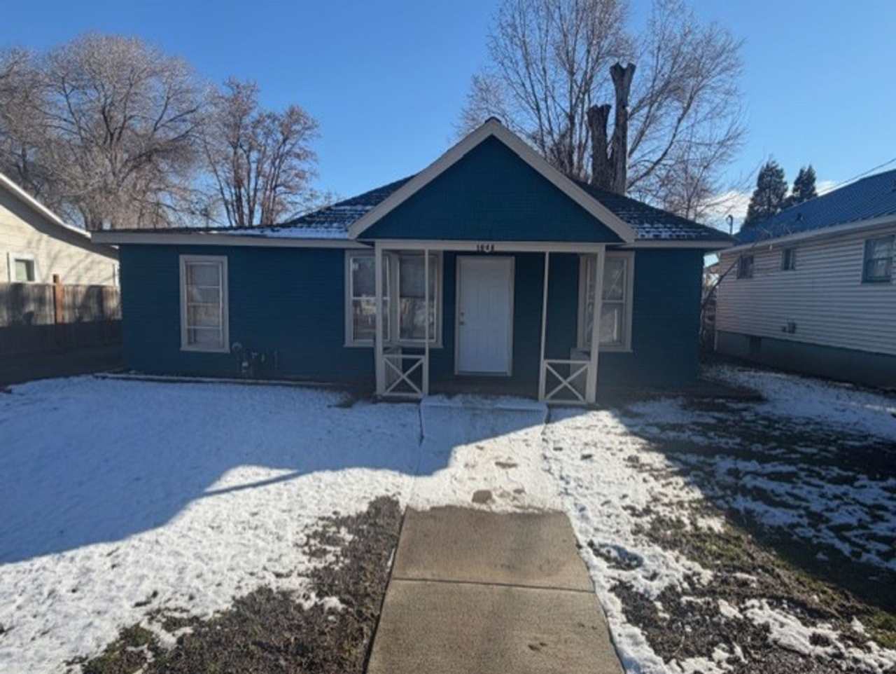 Beautifully Remodeled 3 Bedroom, 1 Bath Home – Move-In Ready!