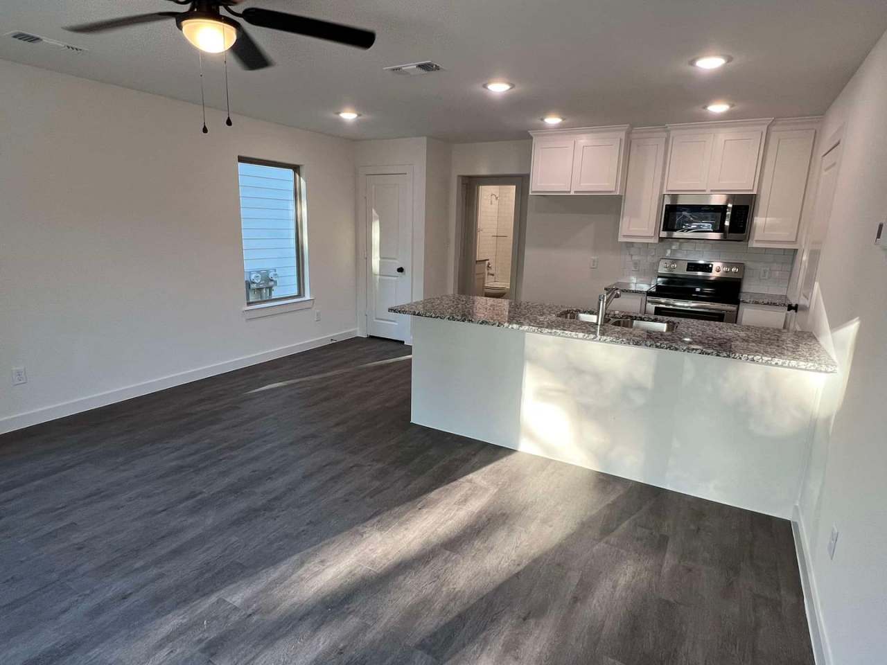 2428-2430 South Fannin Avenue