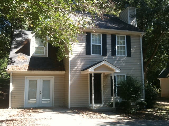 101 Autumn Leaf: Great home for rent in excellent school district for rent in Peachtree City! AVAILABLE MAR. 2026!