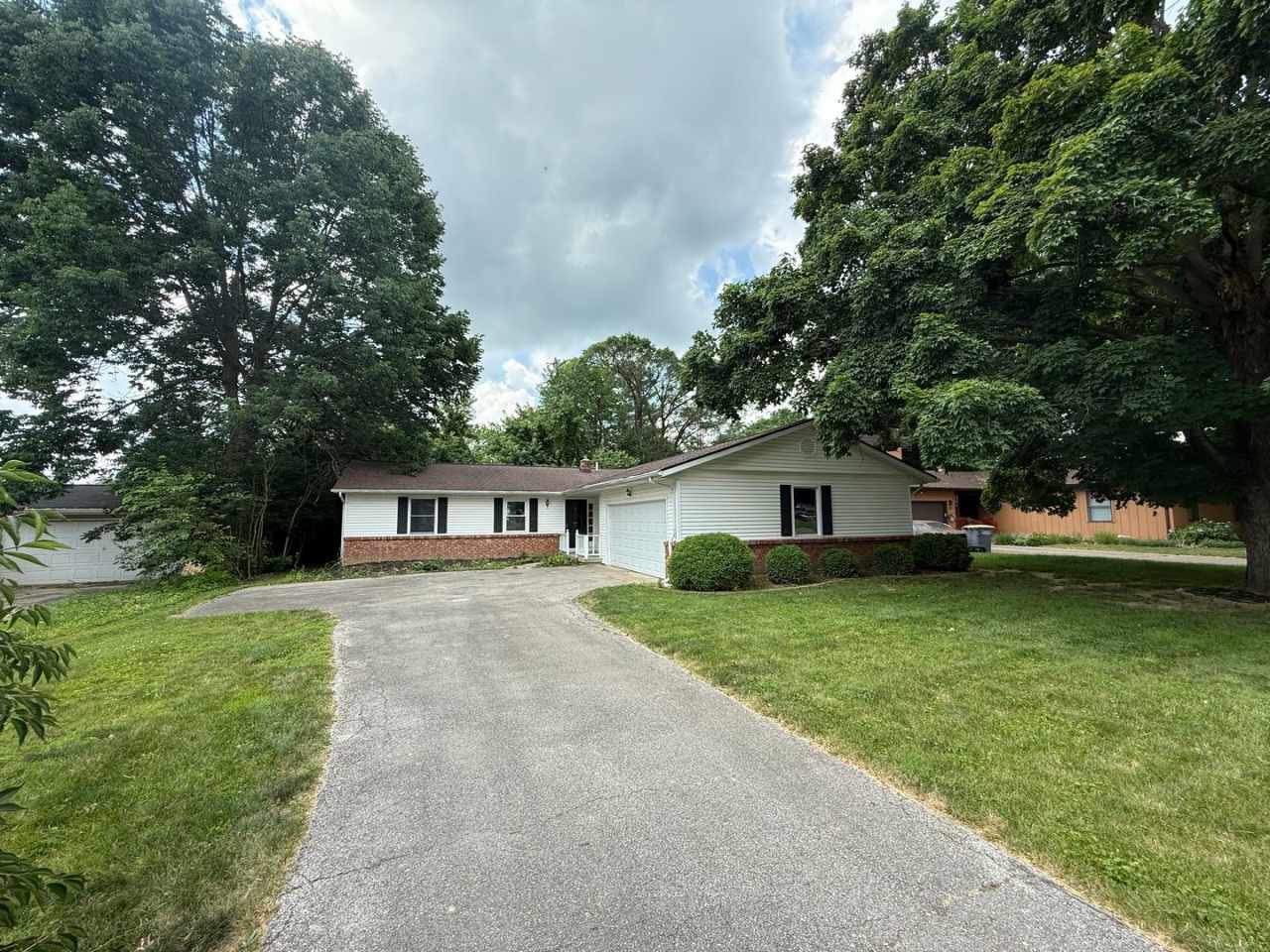 3025 Greenbrier Avenue