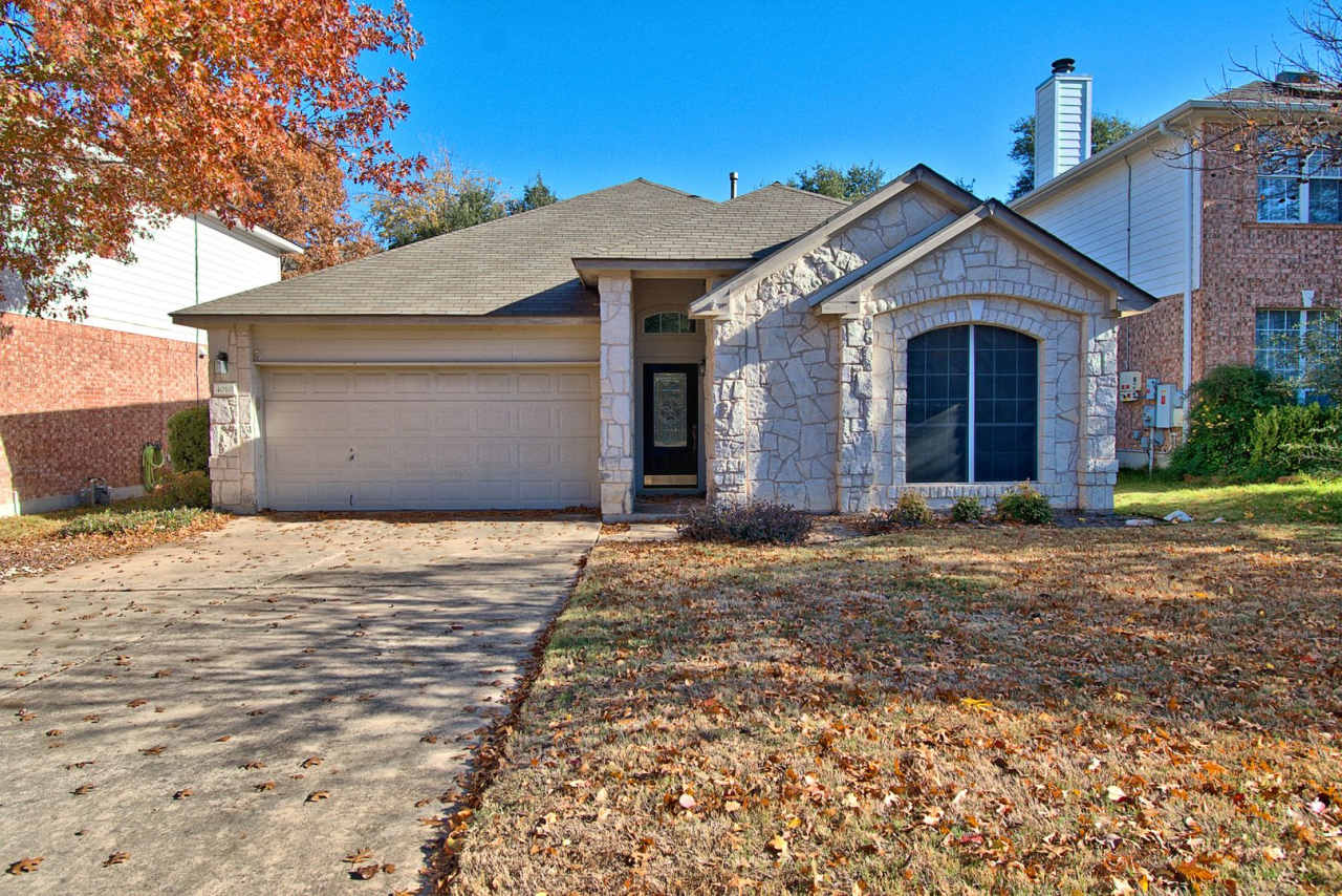 Gorgeous Three Bed Home w/ Bonus Office Space in Round Rock