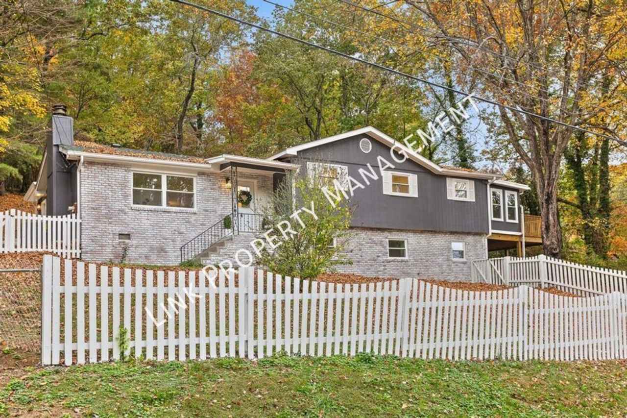 Sophisticated Tri-Level Home in Stuart Heights — Modern Comfort  Timeless Charming 4 bedroom 3 baths with partial basement