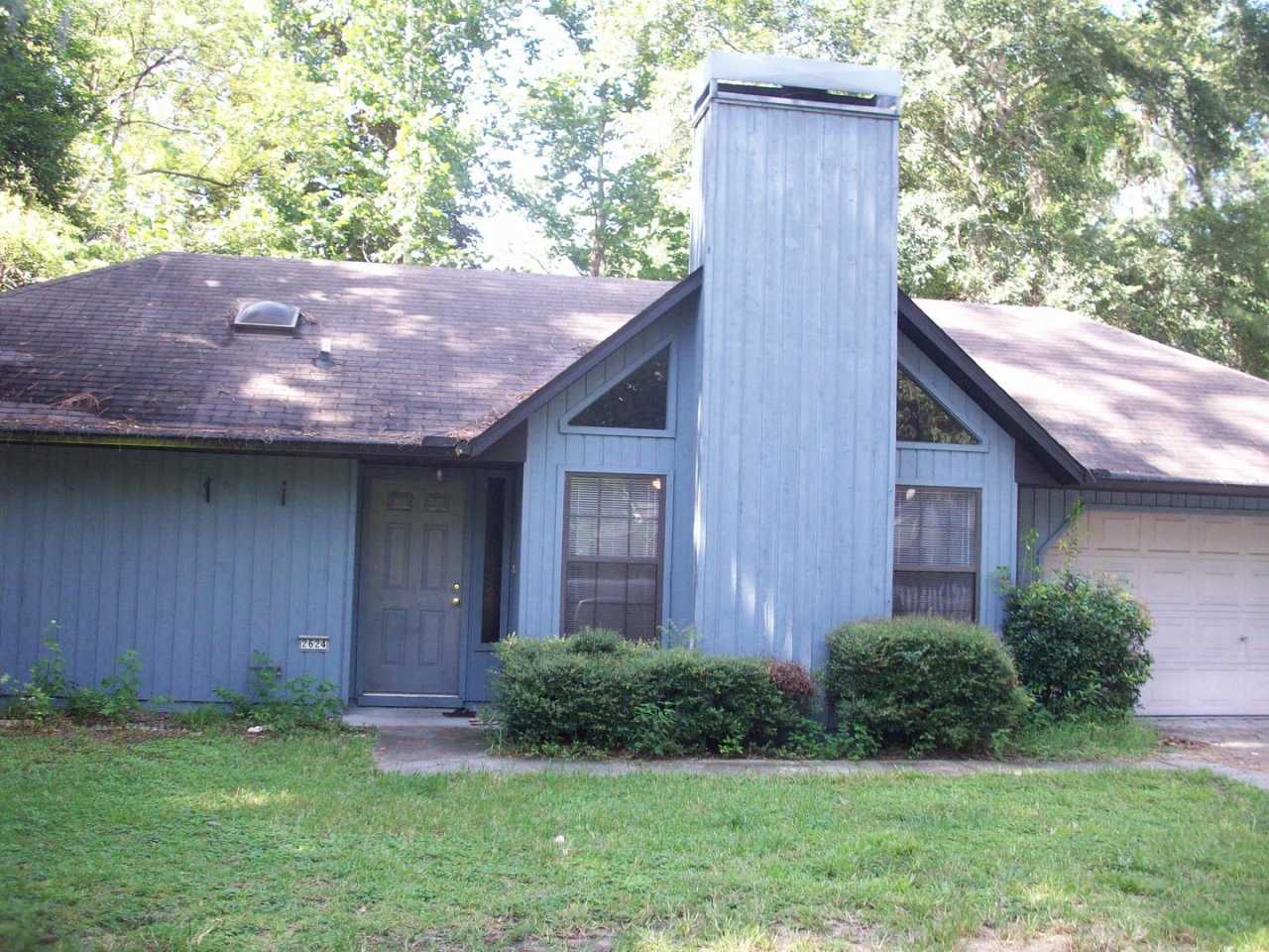 Walk to UF  Law School!