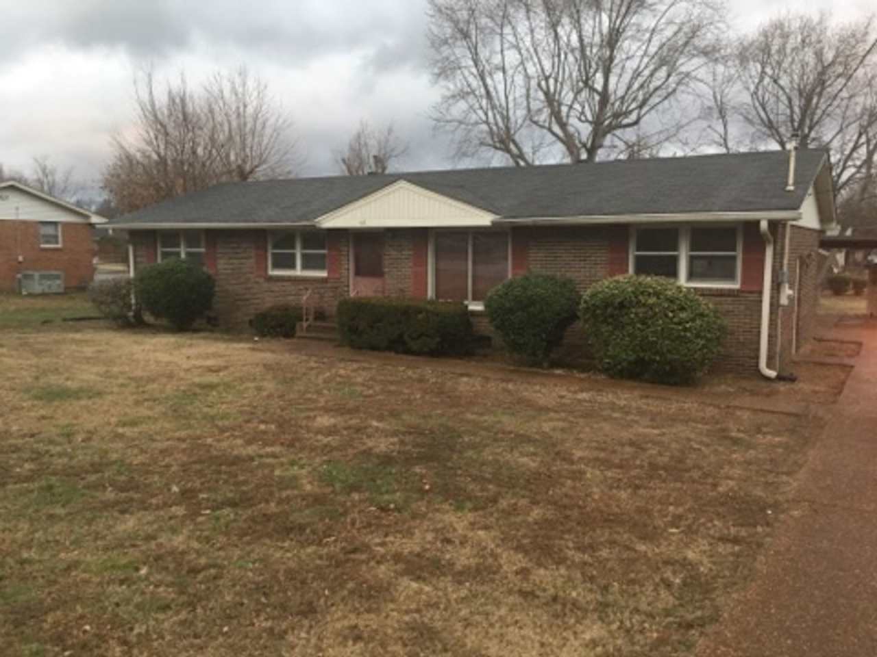 FOR LEASE - Single Family Home in Lebanon.