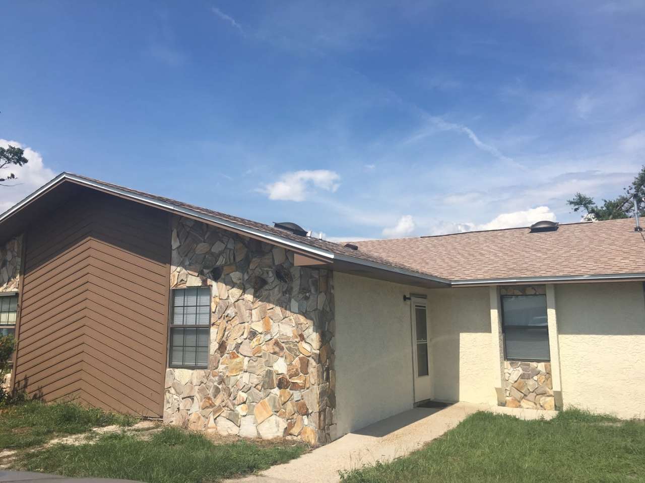 Conveniently Located 3Bed/2Ba Duplex Near Schools, Shopping  Tyndall AFB!