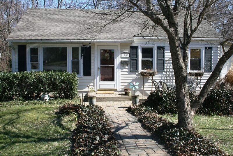 1202 Cherry Avenue
