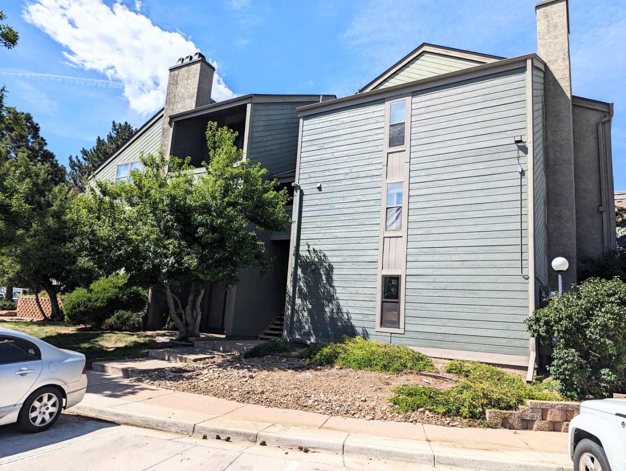 2 Bed 1 Bath Condo Near Cherry Creek