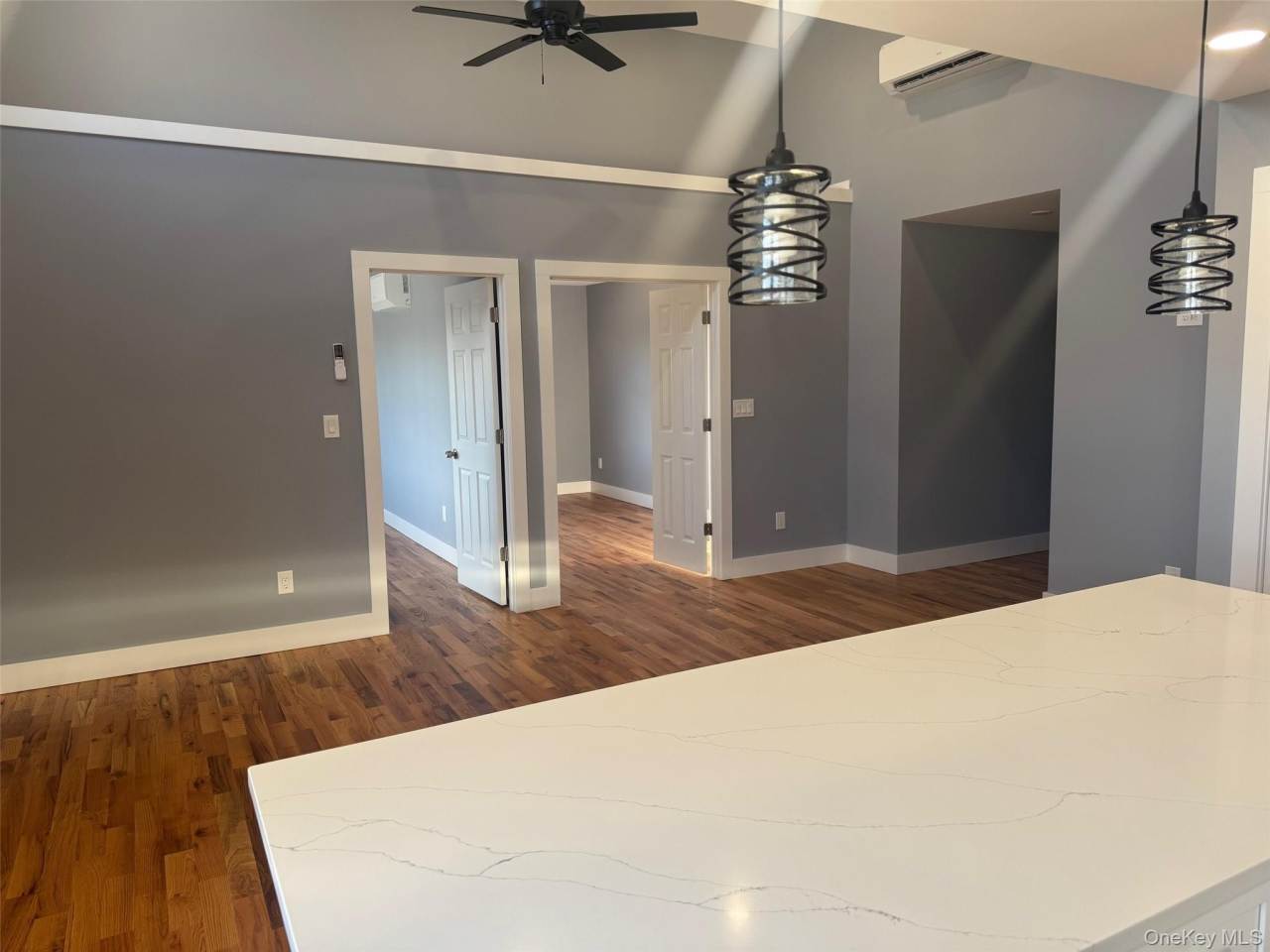 1035 Montauk Highway unit: 5