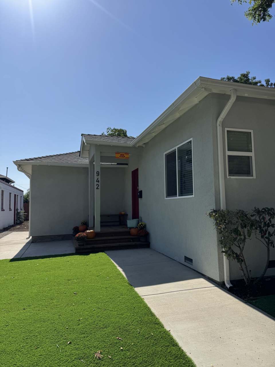 942 Santa Clara Street