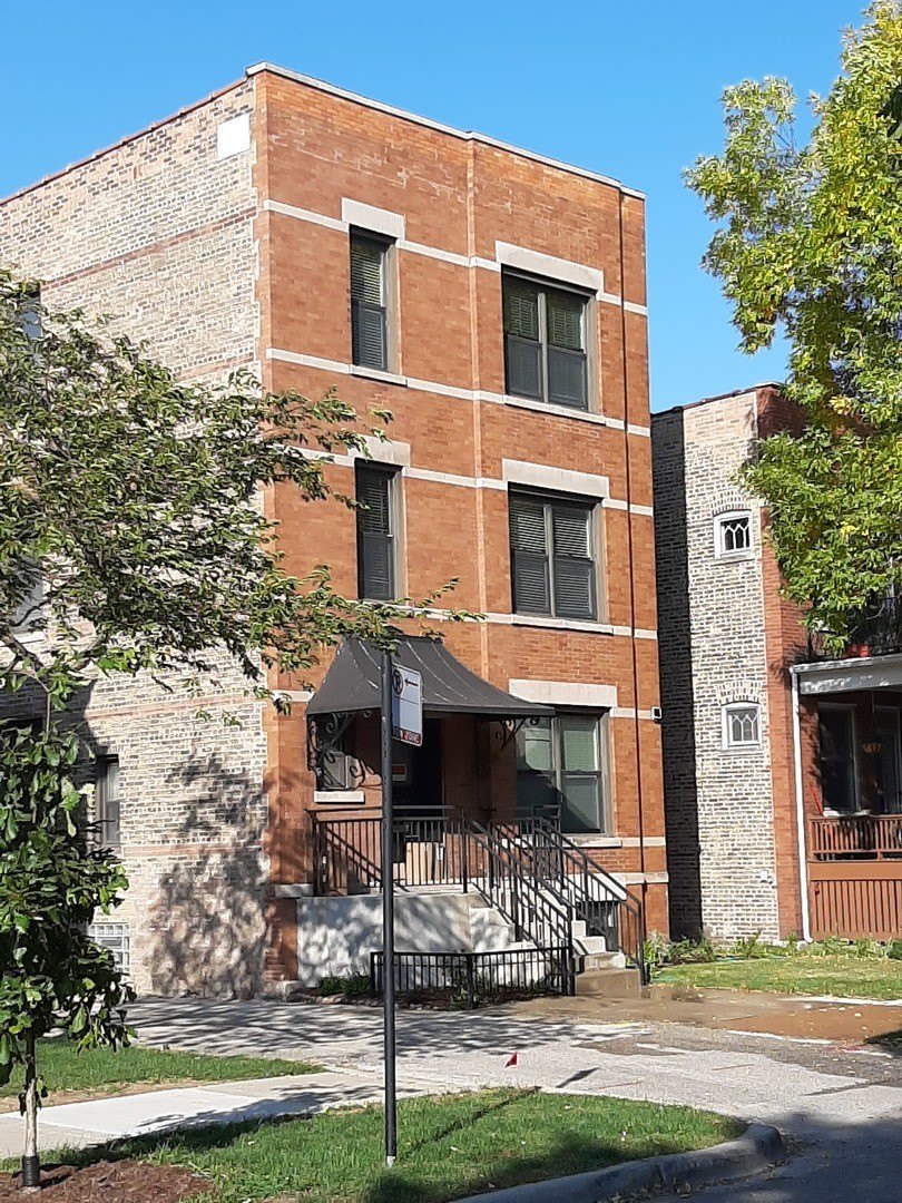1630 W GREGORY Street