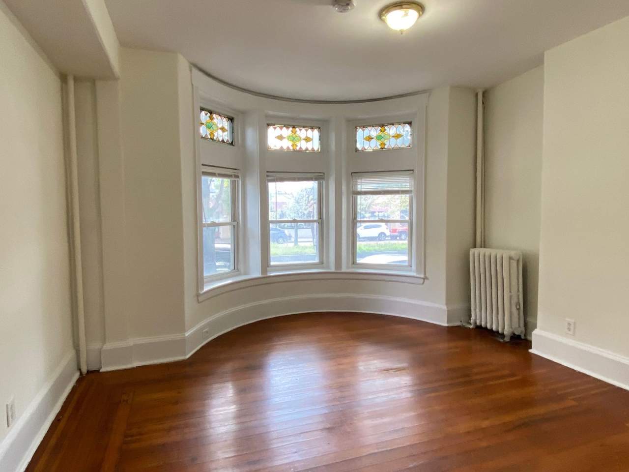 Nice, large 1 bed in a prime location in Allston.