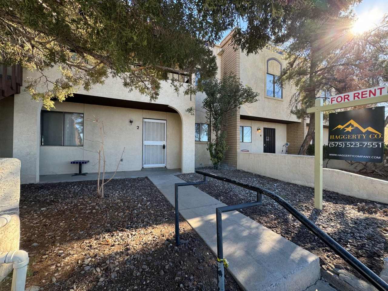 2 BEDROOM APARTMENT!