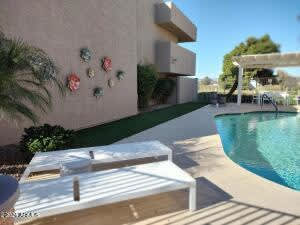 3030 N Hayden Rd Unit 2