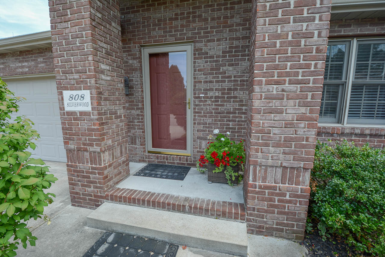 808 South Silverwood Road