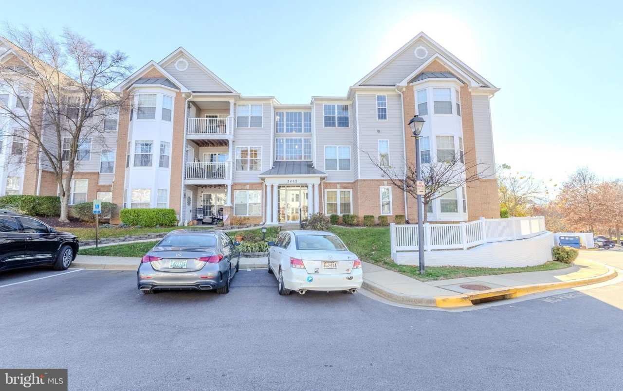 2015 GOV THOMAS BLADEN Way unit: 104