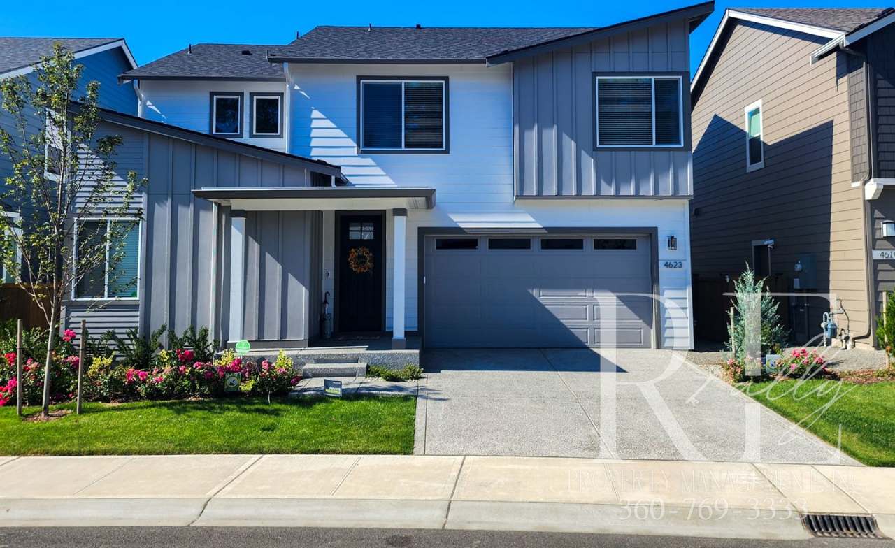 Elegant McCormick Woods Home with Spacious Layout  Modern Touches