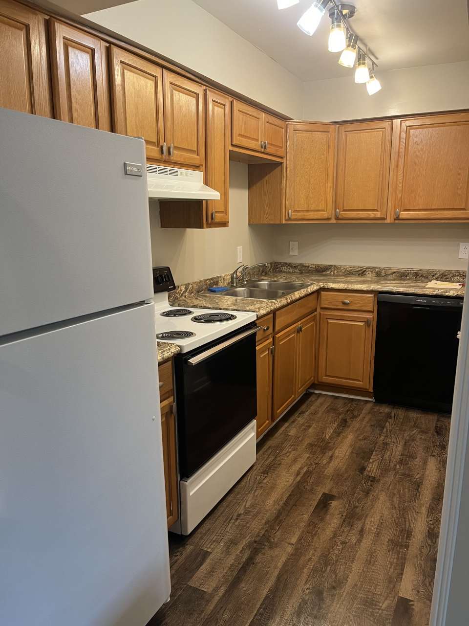 2811 North O.henry Boulevard