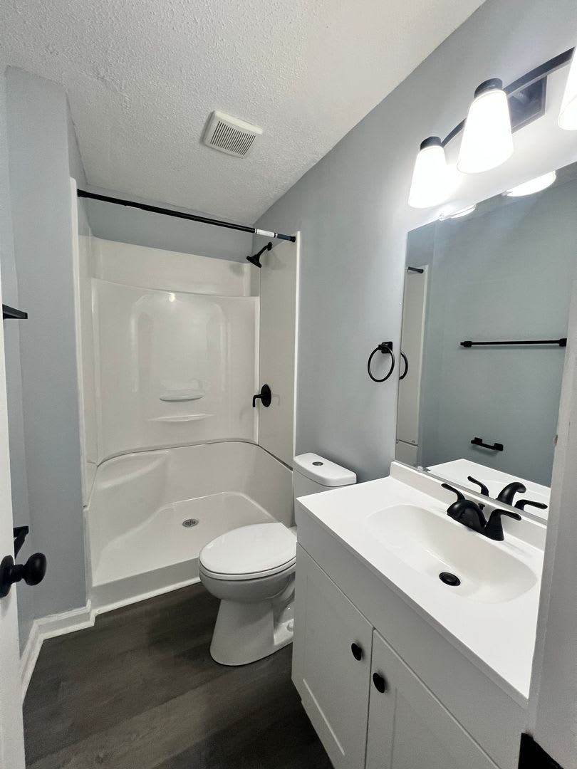 Charming Single-Family Home with Fenced in Backyard!