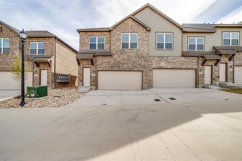 520 Lake Point Drive