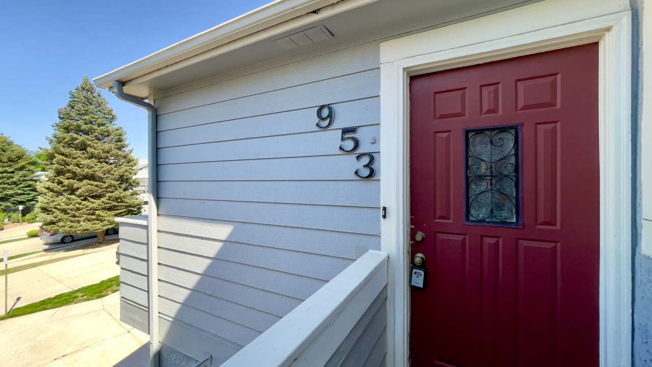 1 Bedroom unit on Tampico for rent!