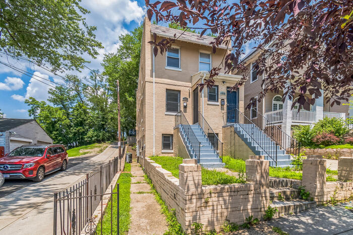 1606 West Street Southeast