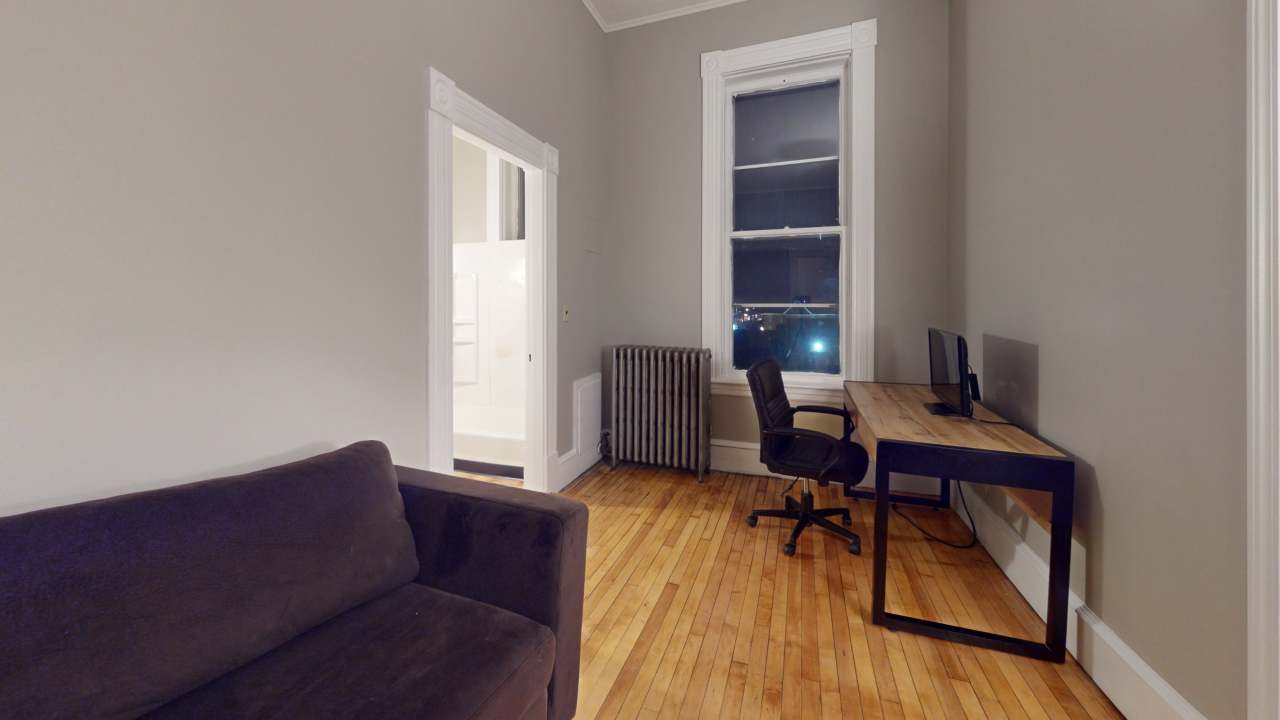 101 Main Street - 16