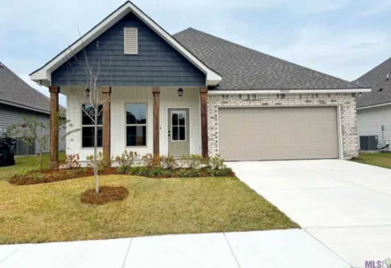 39500 Ridgeland Drive