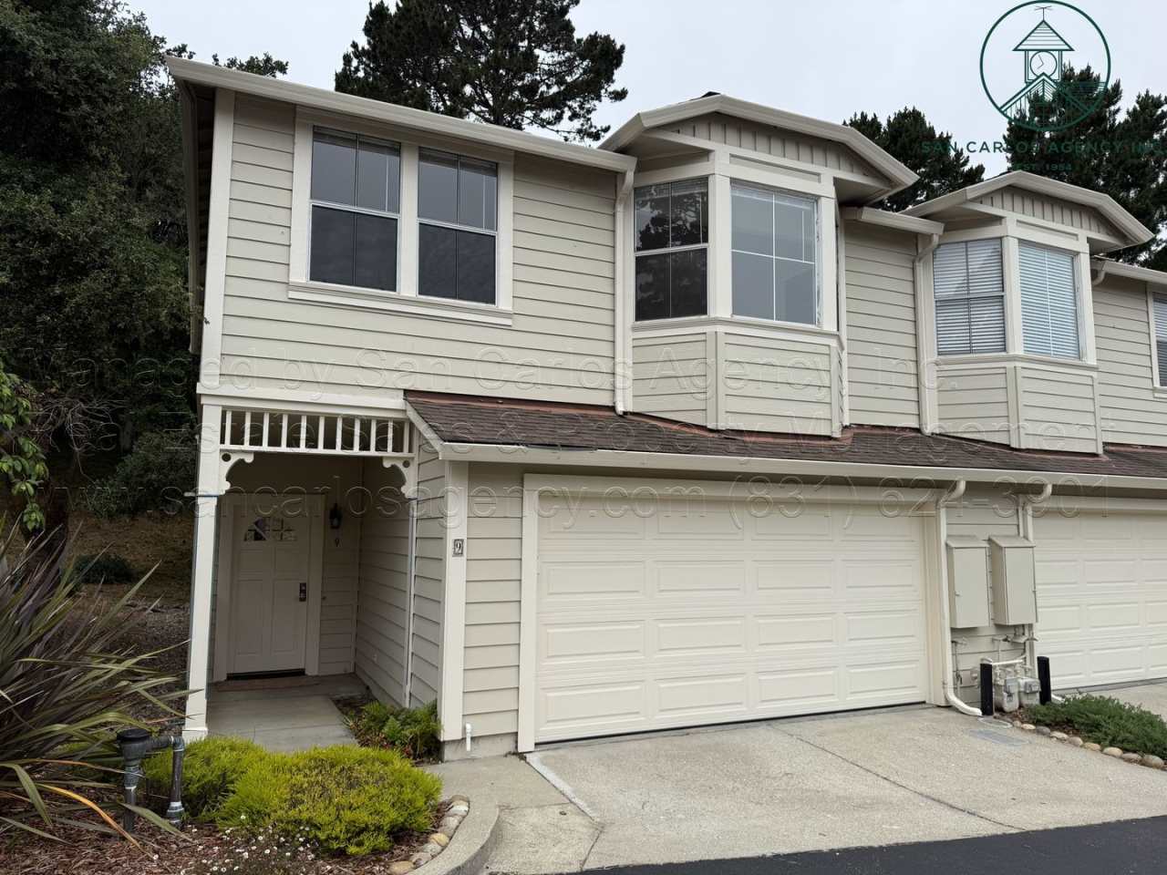 Refreshed Two Bedroom Pacific Grove Townhome in Gated Community