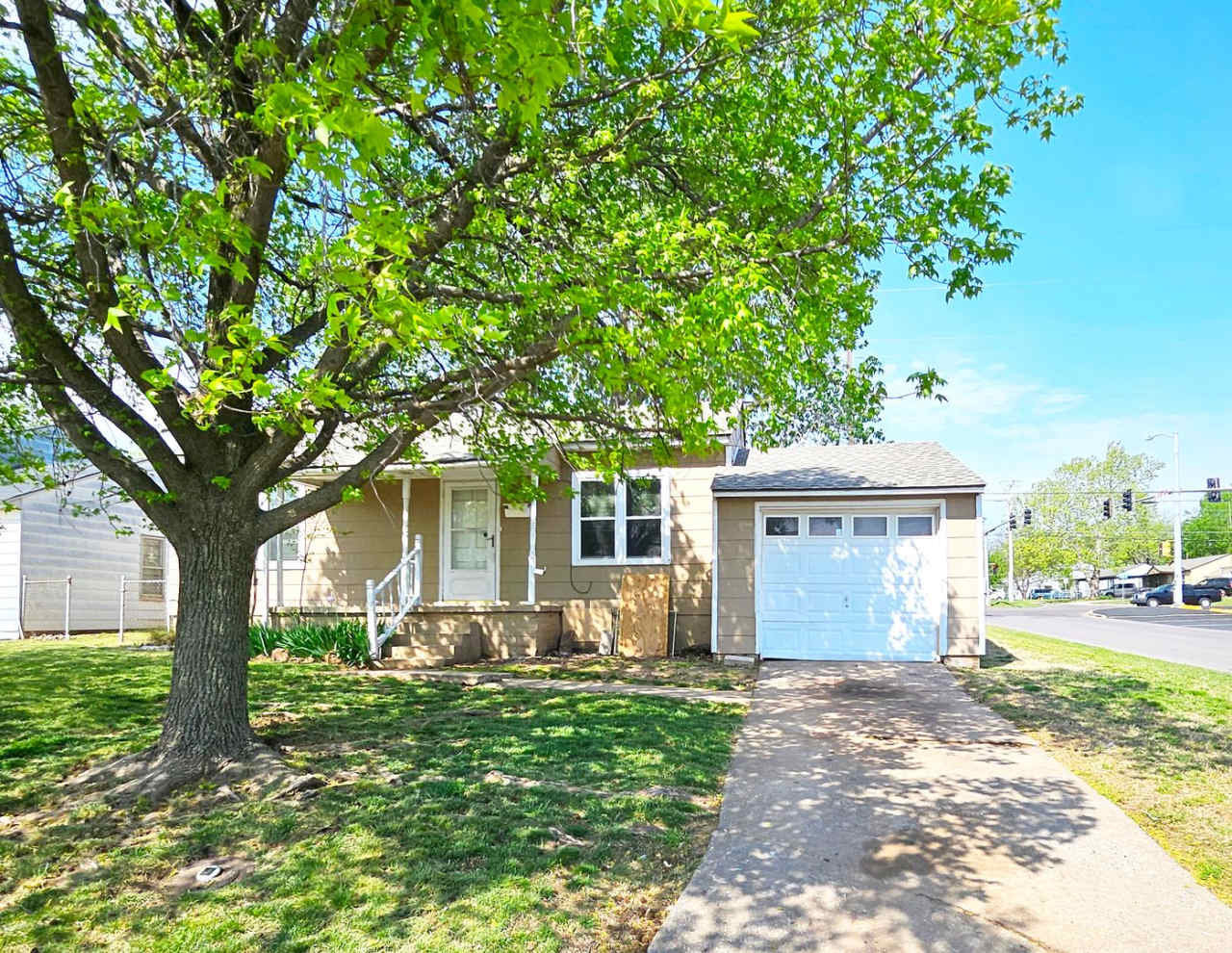 Cute  Close to Everything