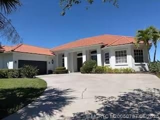 4826 SW Lake Grove Circle