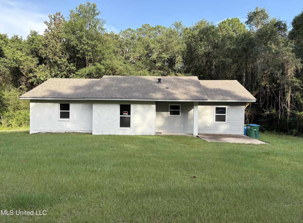 11136 Paige Bayou Road