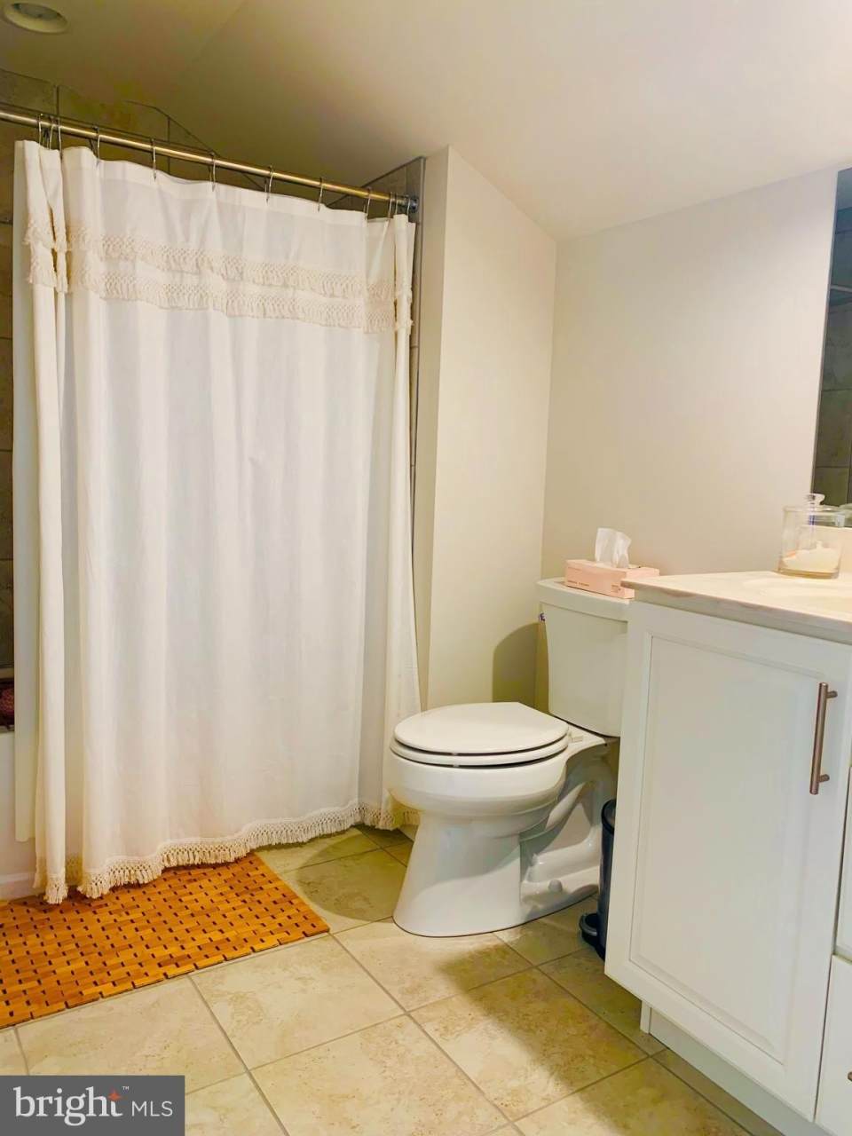 102 AGNES GRACE Lane unit: 13