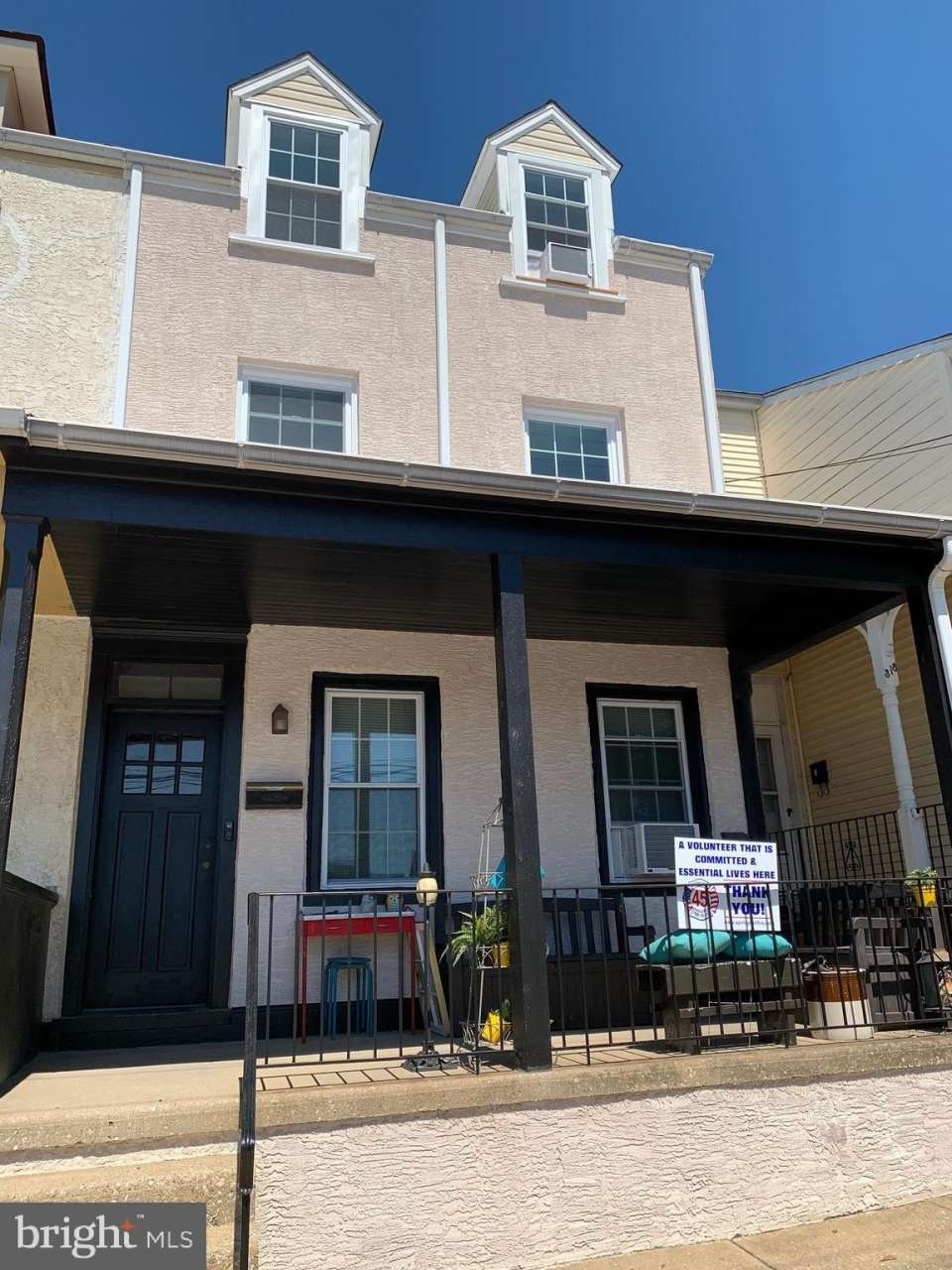 316 HARRY Street unit: Second Floor