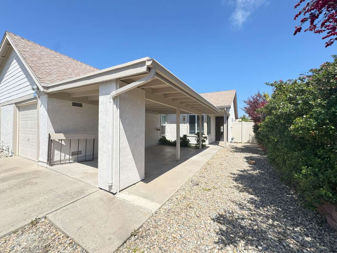 Move in Special-Mira Mesa three bedroom home with yard!