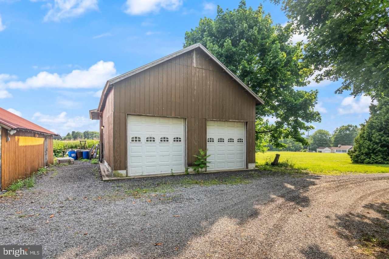 1112 W BRIDGE Street