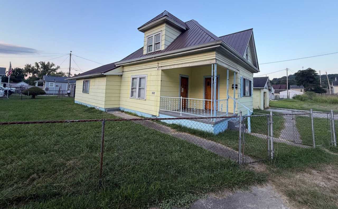 Four Bedroom Two Bath Home in Huntington