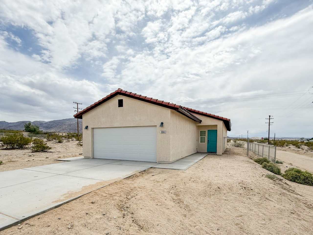 29 Palms Home with Solar