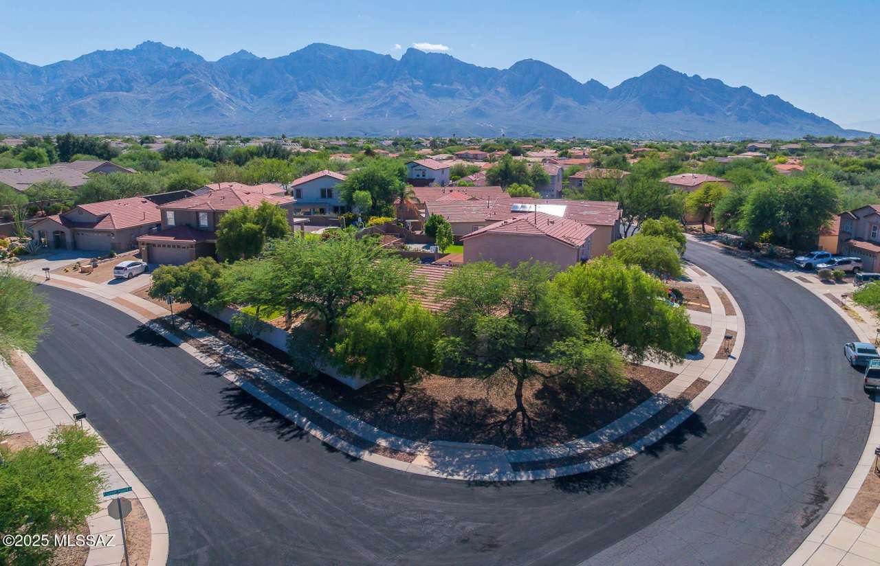 13186 N Tanner Robert Drive