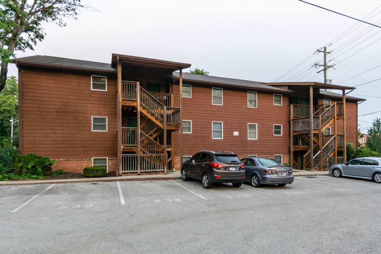 537 Henderson Crossing