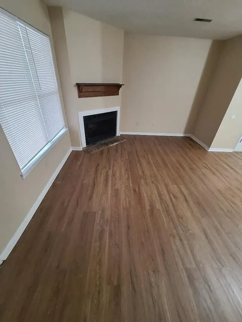 Cute 2 Bedroom 1.5 Bath Townhome