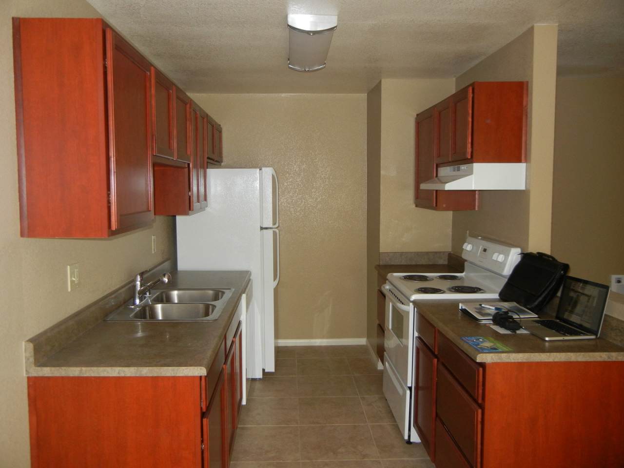 Beautiful remodeled 1 bedroom 1 bath apartment. Water and trash included.