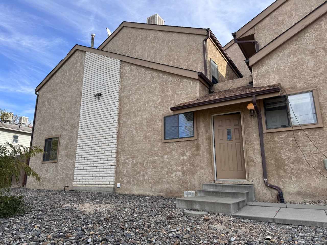 Cute 2 Story, 3Bed, 1.5Bath Townhouse in Grand Junction!!!!