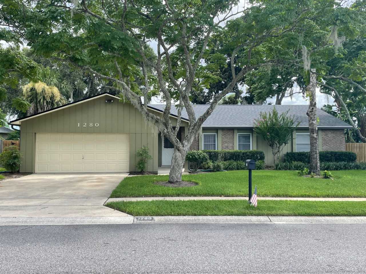 1280 Gladiolas Drive