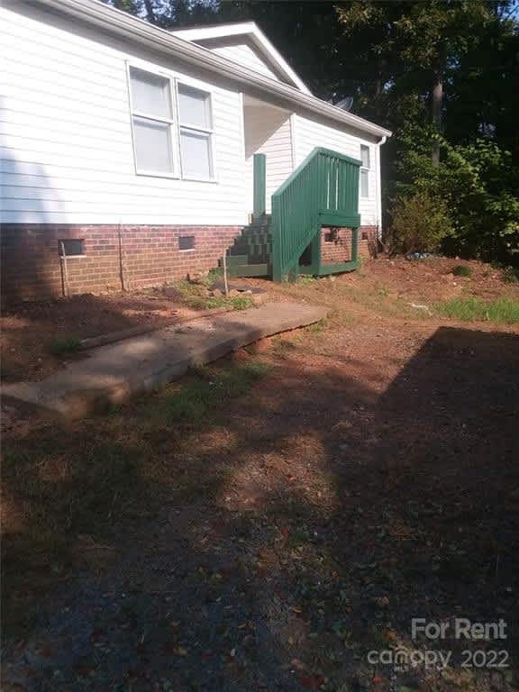 630 Pinelake Drive