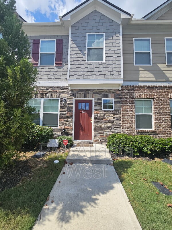 827 Ambient Way SW